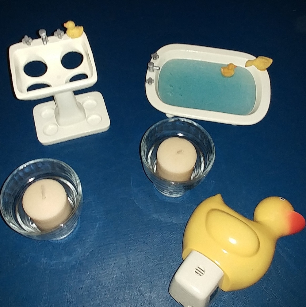 Bathroom Duck set with Candles